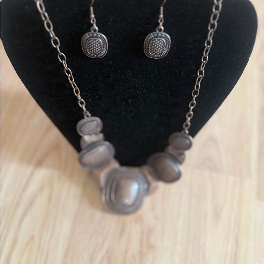 Paparazzi Brown Necklace Set with Modern Beads